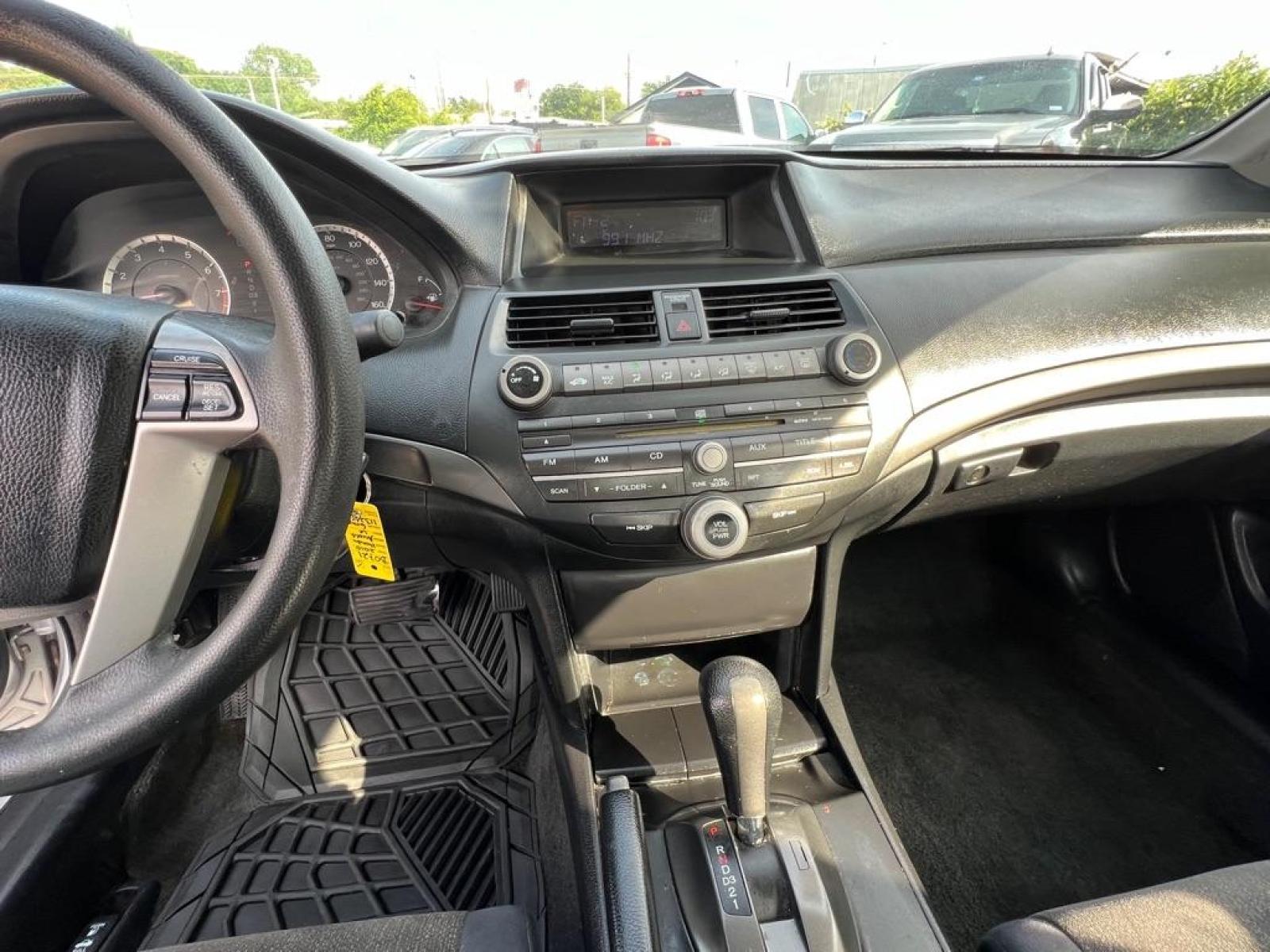 2010 Gray HONDA ACCORD LX (1HGCP2F35AA) with an 2.4L engine, Automatic transmission, located at 4415 NE 28th St, Haltom City, TX, 76117, (817) 222-9334, 32.795322, -97.280937 - Photo #15