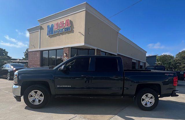 photo of 2017 CHEVROLET SILVERADO 1500 4DR