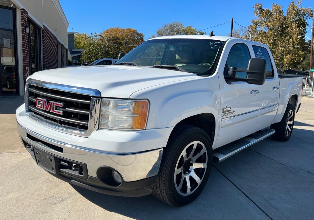 photo of 2011 GMC SIERRA 4DR