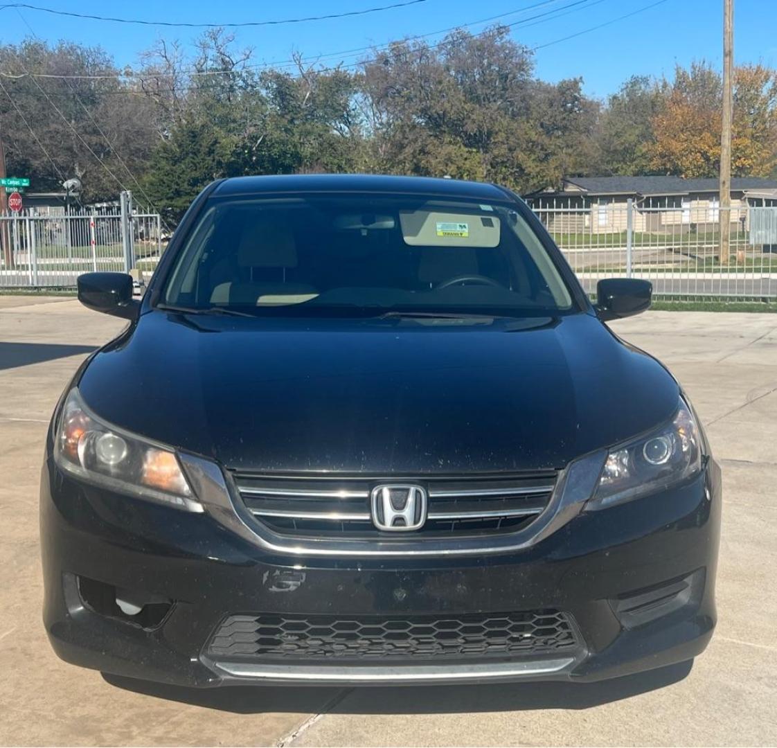 2013 BLACK HONDA ACCORD ULX (1HGCR2F30DA) with an 2.4L engine, Continuously Variable transmission, located at 4415 NE 28th St, Haltom City, TX, 76117, (817) 222-9334, 32.795322, -97.280937 - Photo#6