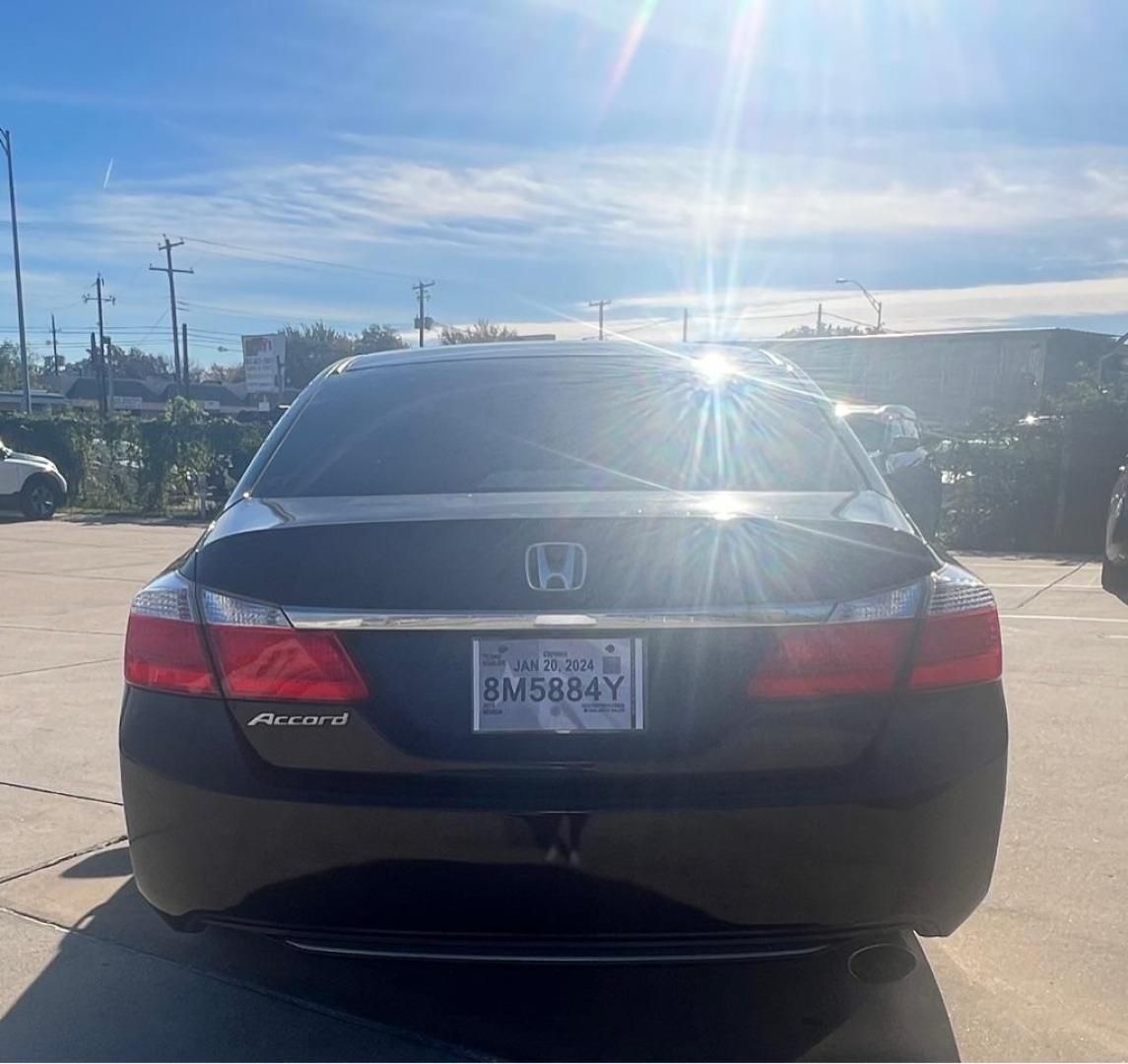 2013 BLACK HONDA ACCORD ULX (1HGCR2F30DA) with an 2.4L engine, Continuously Variable transmission, located at 4415 NE 28th St, Haltom City, TX, 76117, (817) 222-9334, 32.795322, -97.280937 - Photo#8