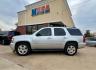 2012 SILVER CHEVROLET TAHOE 1500 LT (1GNSCBE00CR) with an 5.3L engine, Automatic transmission, located at 4415 NE 28th St, Haltom City, TX, 76117, (817) 222-9334, 32.795322, -97.280937- Photo#2
