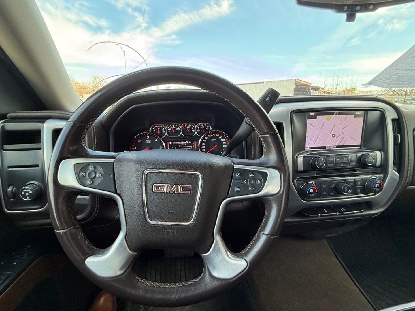 2016 BROWN GMC SIERRA 1500 SLE (3GTP1MEC8GG) with an 5.3L engine, Automatic transmission, located at 4415 NE 28th St, Haltom City, TX, 76117, (817) 222-9334, 32.795322, -97.280937- Photo#9