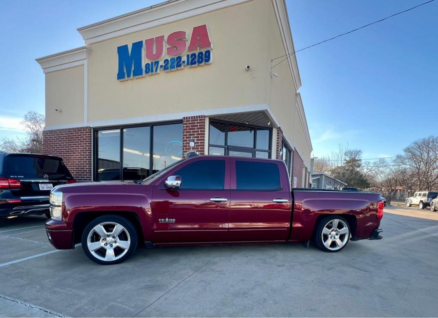 2015 RED CHEVROLET SILVERADO 1500 LT (3GCPCREC0FG) with an 5.3L engine, Automatic transmission, located at 4415 NE 28th St, Haltom City, TX, 76117, (817) 222-9334, 32.795322, -97.280937 - Photo#7