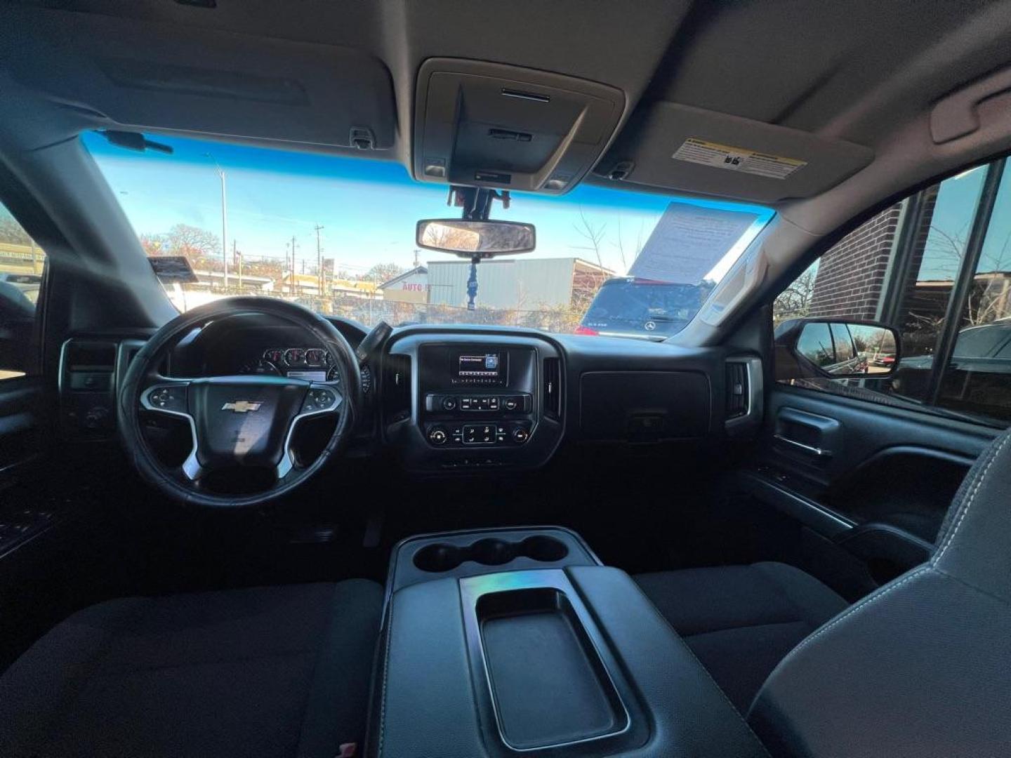 2015 RED CHEVROLET SILVERADO 1500 LT (3GCPCREC0FG) with an 5.3L engine, Automatic transmission, located at 4415 NE 28th St, Haltom City, TX, 76117, (817) 222-9334, 32.795322, -97.280937 - Photo#11