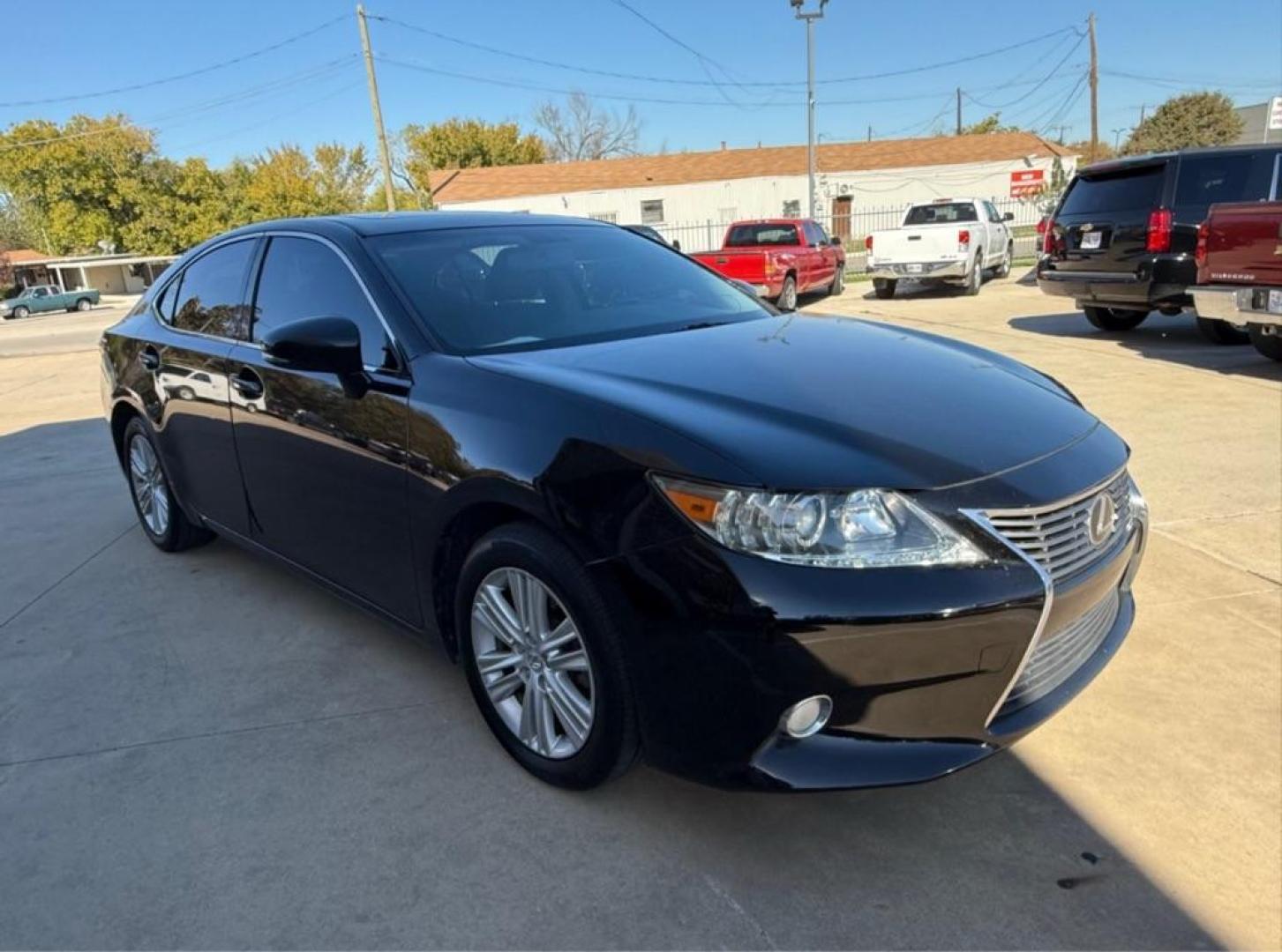 2014 BLACK LEXUS ES 350 (JTHBK1GG9E2) with an 3.5L engine, Automatic transmission, located at 4415 NE 28th St, Haltom City, TX, 76117, (817) 222-9334, 32.795322, -97.280937- Photo#5