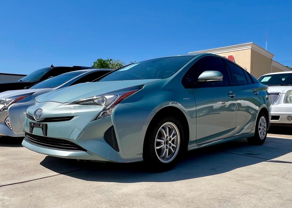 photo of 2017 TOYOTA PRIUS 