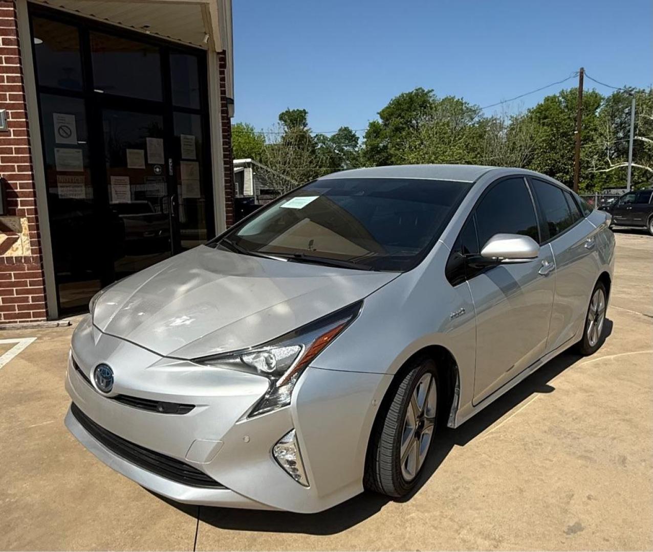 2017 SILVER TOYOTA PRIUS (JTDKARFU0H3) with an 1.8L engine, Continuously Variable transmission, located at 4415 NE 28th St, Haltom City, TX, 76117, (817) 222-9334, 32.795322, -97.280937 - Photo#1