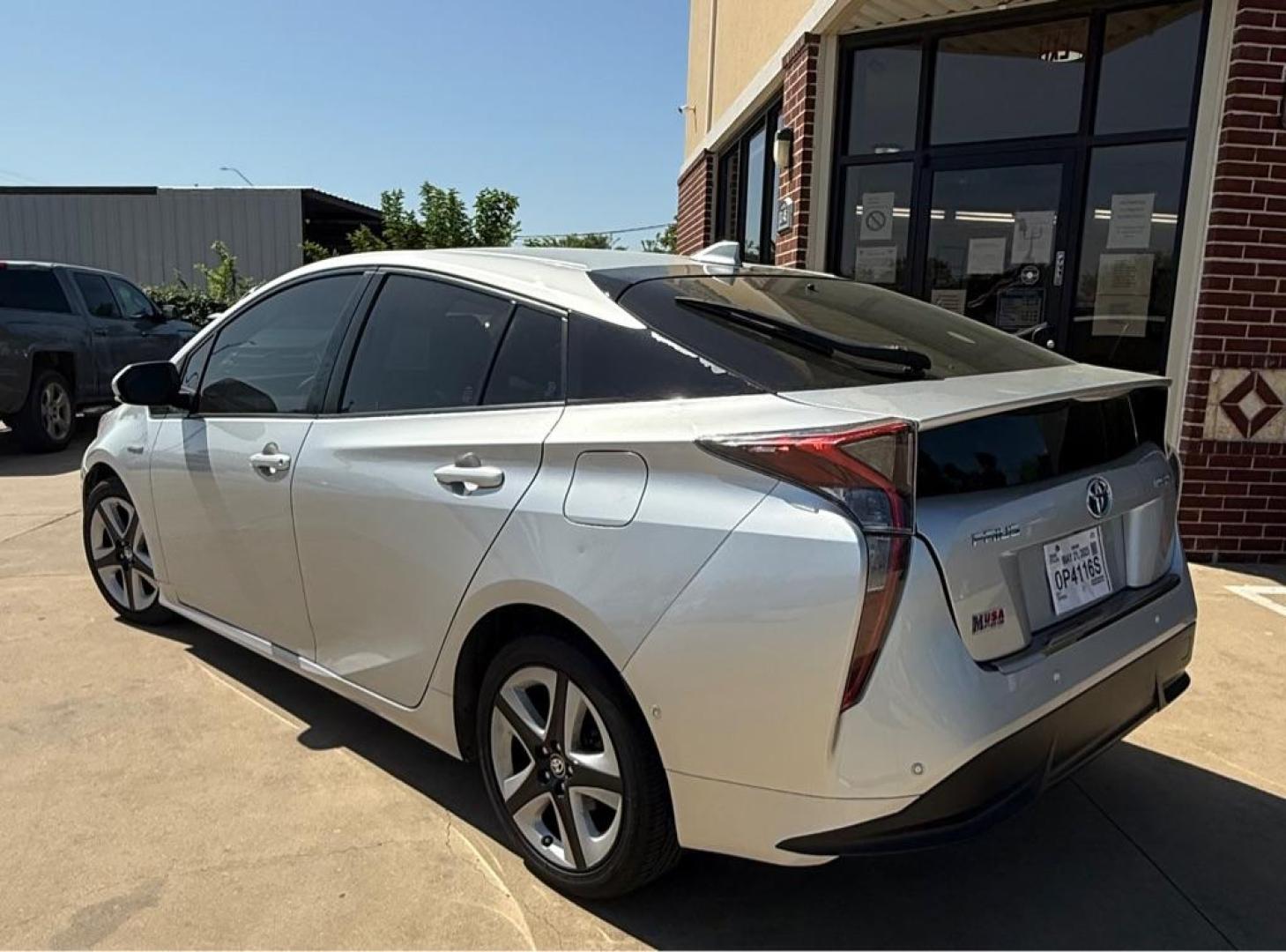 2017 SILVER TOYOTA PRIUS (JTDKARFU0H3) with an 1.8L engine, Continuously Variable transmission, located at 4415 NE 28th St, Haltom City, TX, 76117, (817) 222-9334, 32.795322, -97.280937 - Photo#2