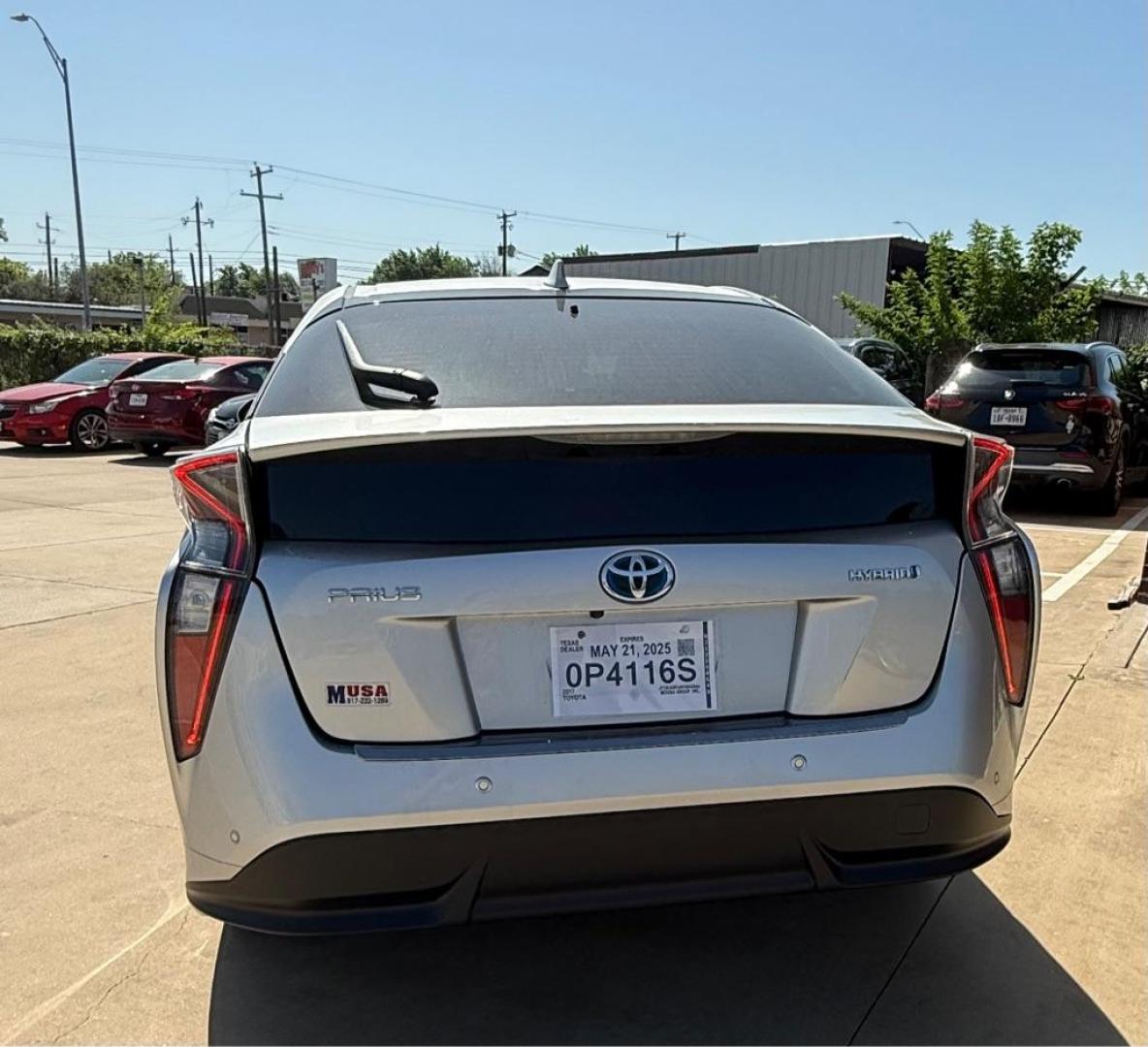 2017 SILVER TOYOTA PRIUS (JTDKARFU0H3) with an 1.8L engine, Continuously Variable transmission, located at 4415 NE 28th St, Haltom City, TX, 76117, (817) 222-9334, 32.795322, -97.280937 - Photo#7