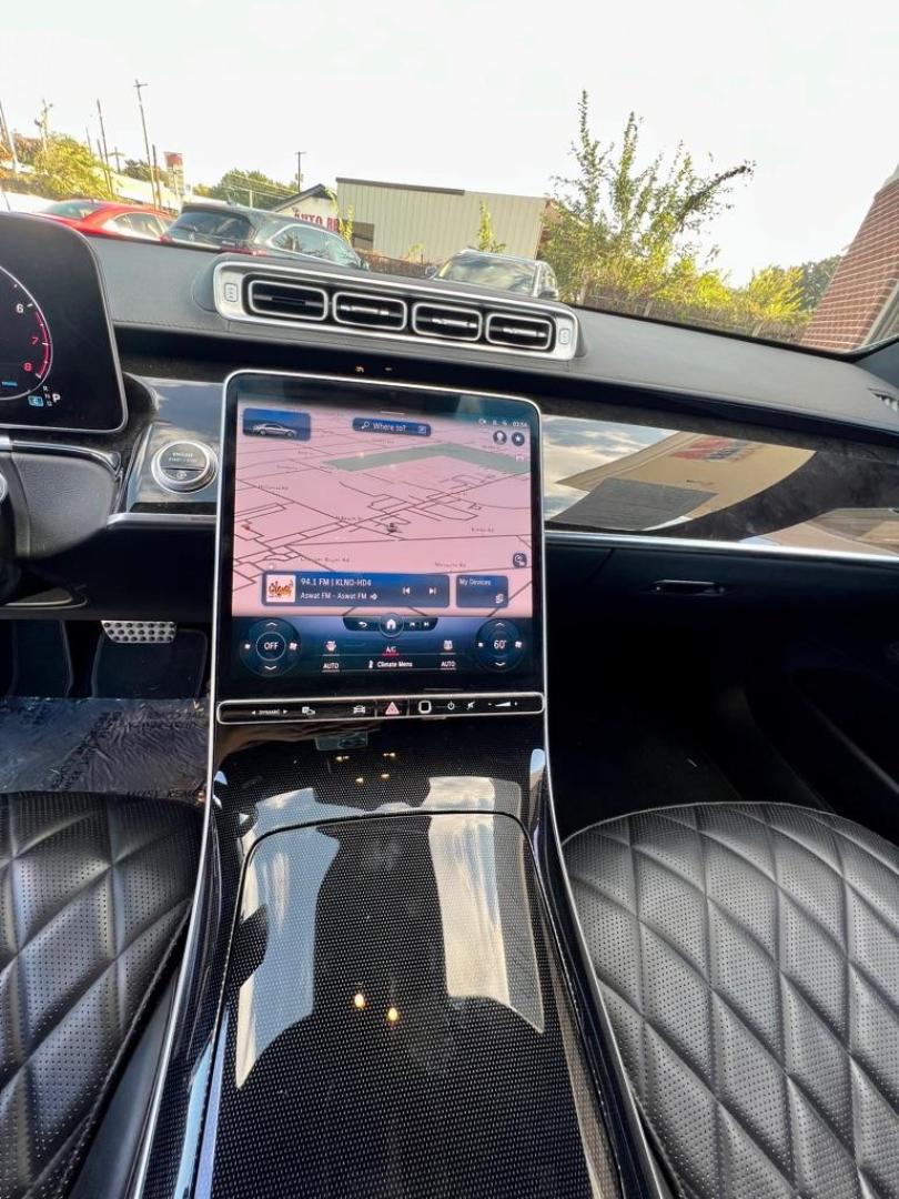 2022 Black MERCEDES-BENZ S-CLASS S580 4MATIC (W1K6G7GB3NA) with an 4.0L engine, Automatic transmission, located at 4415 NE 28th St, Haltom City, TX, 76117, (817) 222-9334, 32.795322, -97.280937 - Photo#7