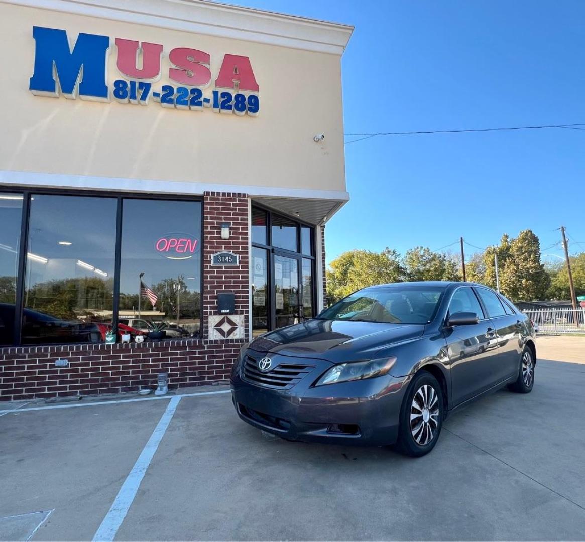 2008 Gray TOYOTA CAMRY CE (4T1BE46K28U) with an 2.4L engine, Automatic transmission, located at 4415 NE 28th St, Haltom City, TX, 76117, (817) 222-9334, 32.795322, -97.280937 - Photo#0