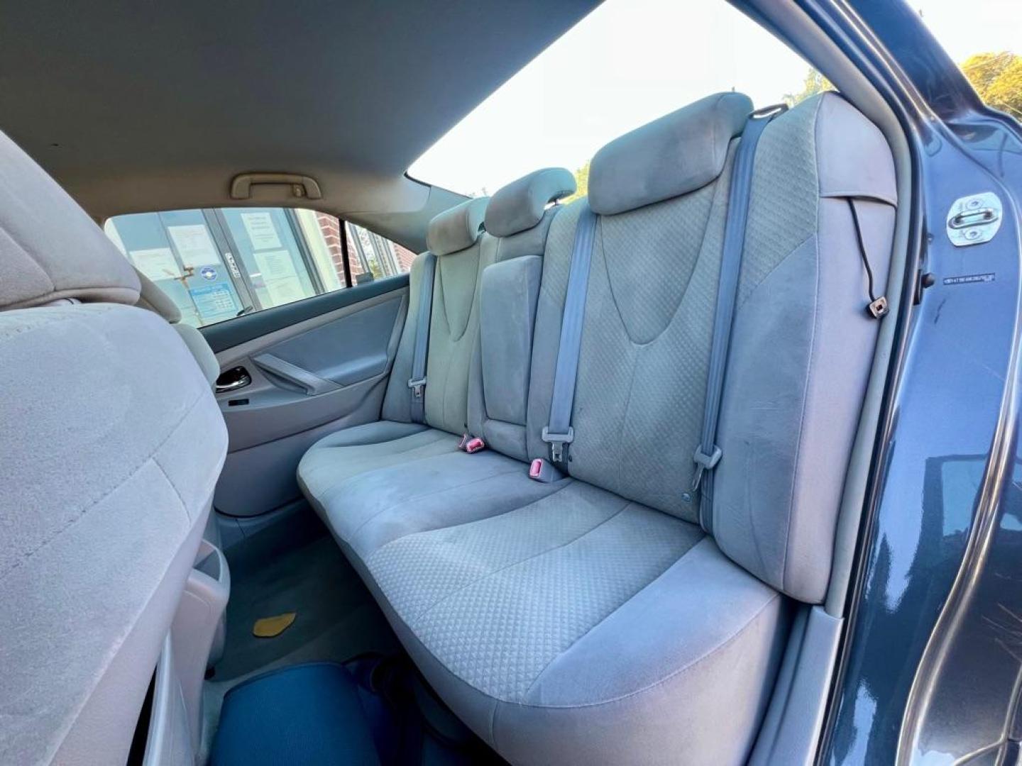 2008 Gray TOYOTA CAMRY CE (4T1BE46K28U) with an 2.4L engine, Automatic transmission, located at 4415 NE 28th St, Haltom City, TX, 76117, (817) 222-9334, 32.795322, -97.280937 - Photo#8