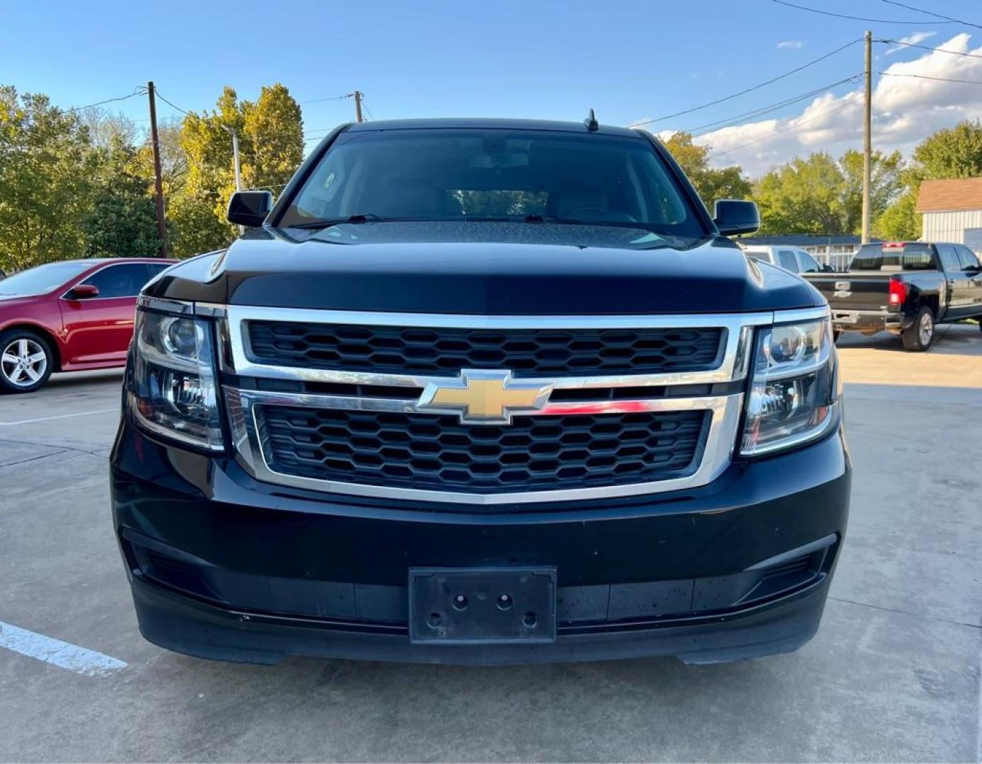 2016 Black CHEVROLET TAHOE 1500 LS (1GNSCAKC5GR) with an 5.3L engine, Automatic transmission, located at 4415 NE 28th St, Haltom City, TX, 76117, (817) 222-9334, 32.795322, -97.280937 - Photo#1