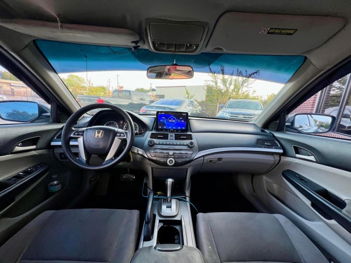 2011 Gray HONDA ACCORD LX (1HGCP2F37BA) with an 2.4L engine, Automatic transmission, located at 4415 NE 28th St, Haltom City, TX, 76117, (817) 222-9334, 32.795322, -97.280937 - Photo#7