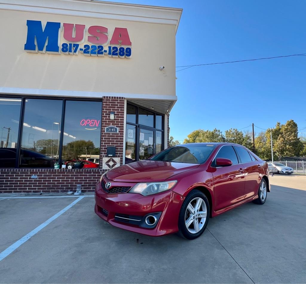 photo of 2014 TOYOTA CAMRY L