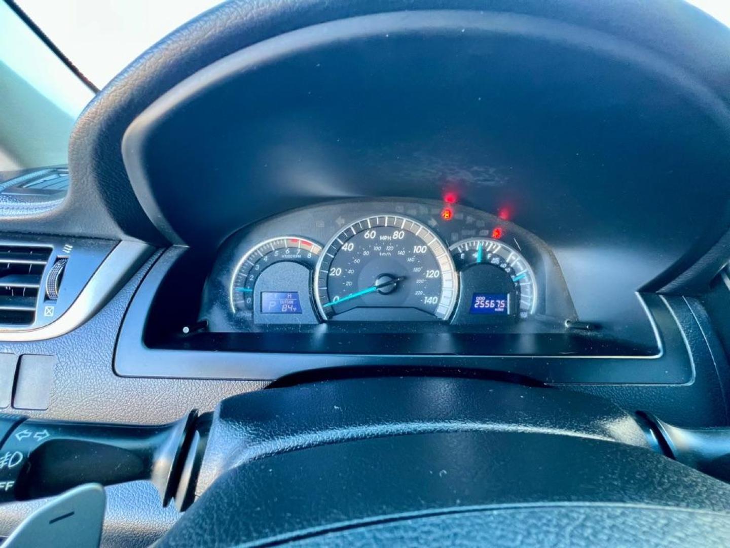 2014 Red TOYOTA CAMRY L (4T1BF1FK5EU) with an 2.5L engine, Automatic transmission, located at 4415 NE 28th St, Haltom City, TX, 76117, (817) 222-9334, 32.795322, -97.280937 - Photo#8