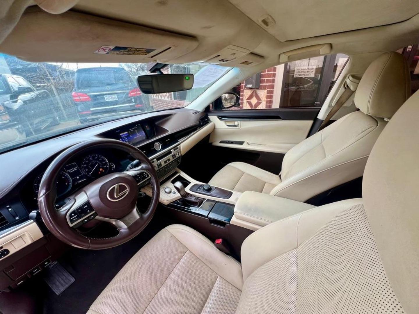 2016 Black LEXUS ES 350 (58ABK1GG7GU) with an 3.5L engine, Automatic transmission, located at 4415 NE 28th St, Haltom City, TX, 76117, (817) 222-9334, 32.795322, -97.280937 - Photo#6