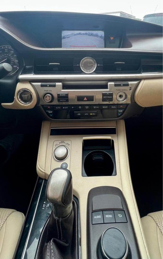 2016 Black LEXUS ES 350 (58ABK1GG7GU) with an 3.5L engine, Automatic transmission, located at 4415 NE 28th St, Haltom City, TX, 76117, (817) 222-9334, 32.795322, -97.280937 - Photo#9