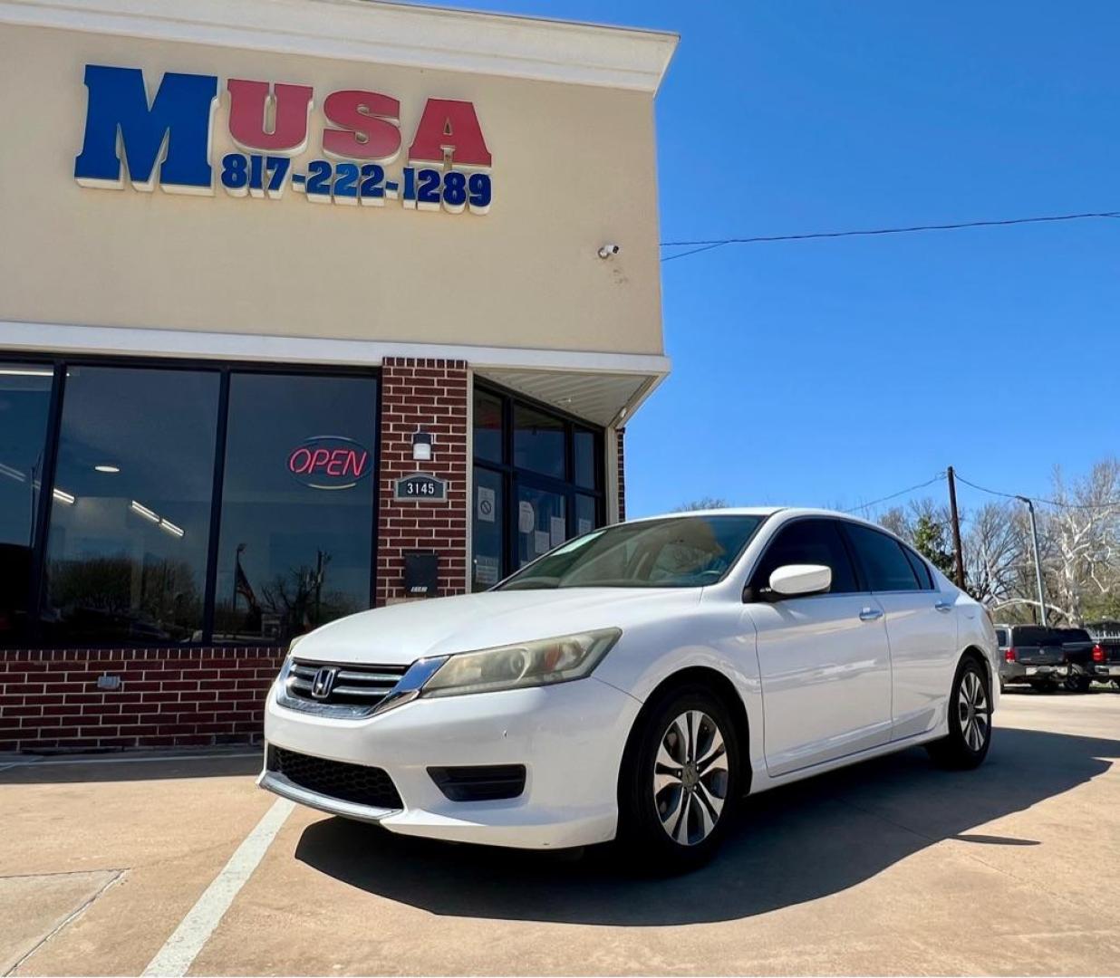 2015 White HONDA ACCORD LX (1HGCR2F3XFA) with an 2.4L engine, Continuously Variable transmission, located at 4415 NE 28th St, Haltom City, TX, 76117, (817) 222-9334, 32.795322, -97.280937 - Photo#0
