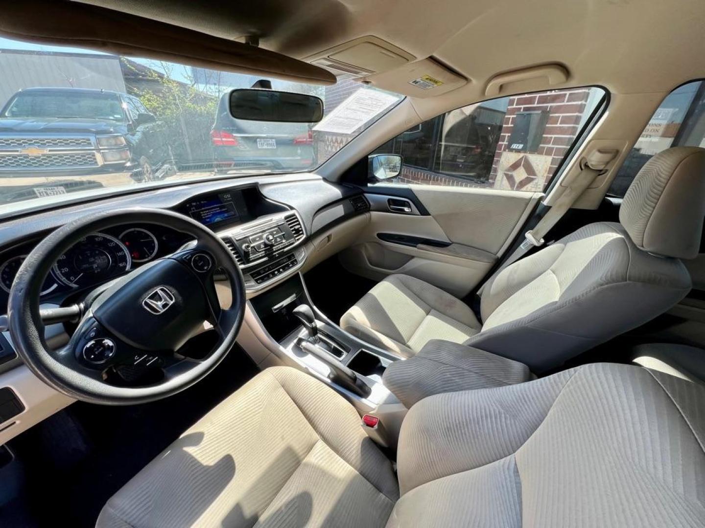 2015 White HONDA ACCORD LX (1HGCR2F3XFA) with an 2.4L engine, Continuously Variable transmission, located at 4415 NE 28th St, Haltom City, TX, 76117, (817) 222-9334, 32.795322, -97.280937 - Photo#6