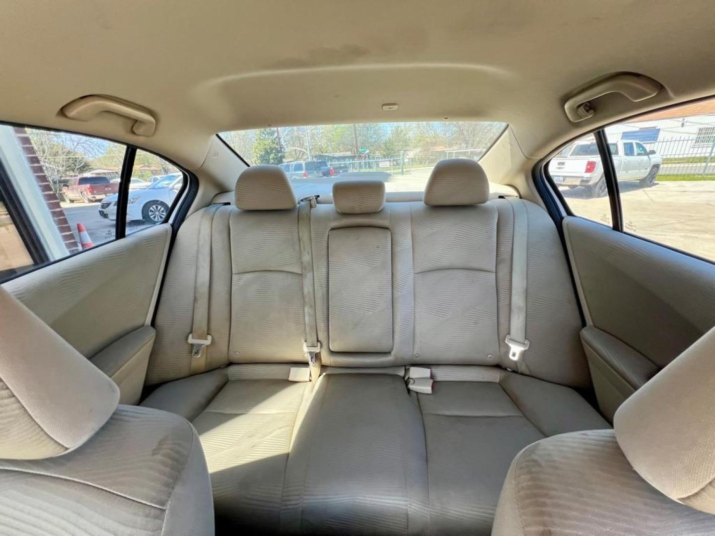 2015 White HONDA ACCORD LX (1HGCR2F3XFA) with an 2.4L engine, Continuously Variable transmission, located at 4415 NE 28th St, Haltom City, TX, 76117, (817) 222-9334, 32.795322, -97.280937 - Photo#11