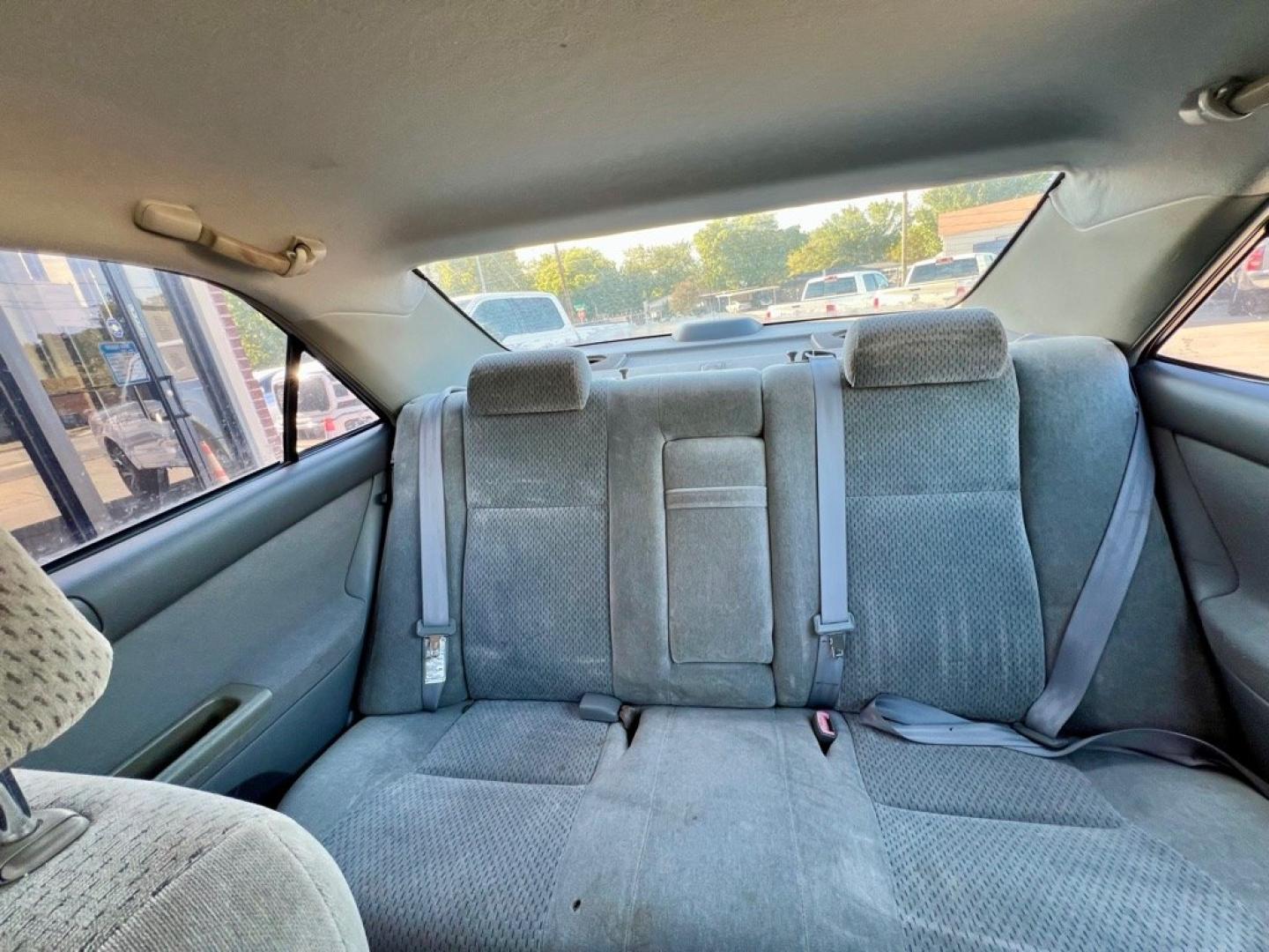 2004 Red TOYOTA CAMRY LE (4T1BE32K84U) with an 2.4L engine, Automatic transmission, located at 4415 NE 28th St, Haltom City, TX, 76117, (817) 222-9334, 32.795322, -97.280937- Photo#12