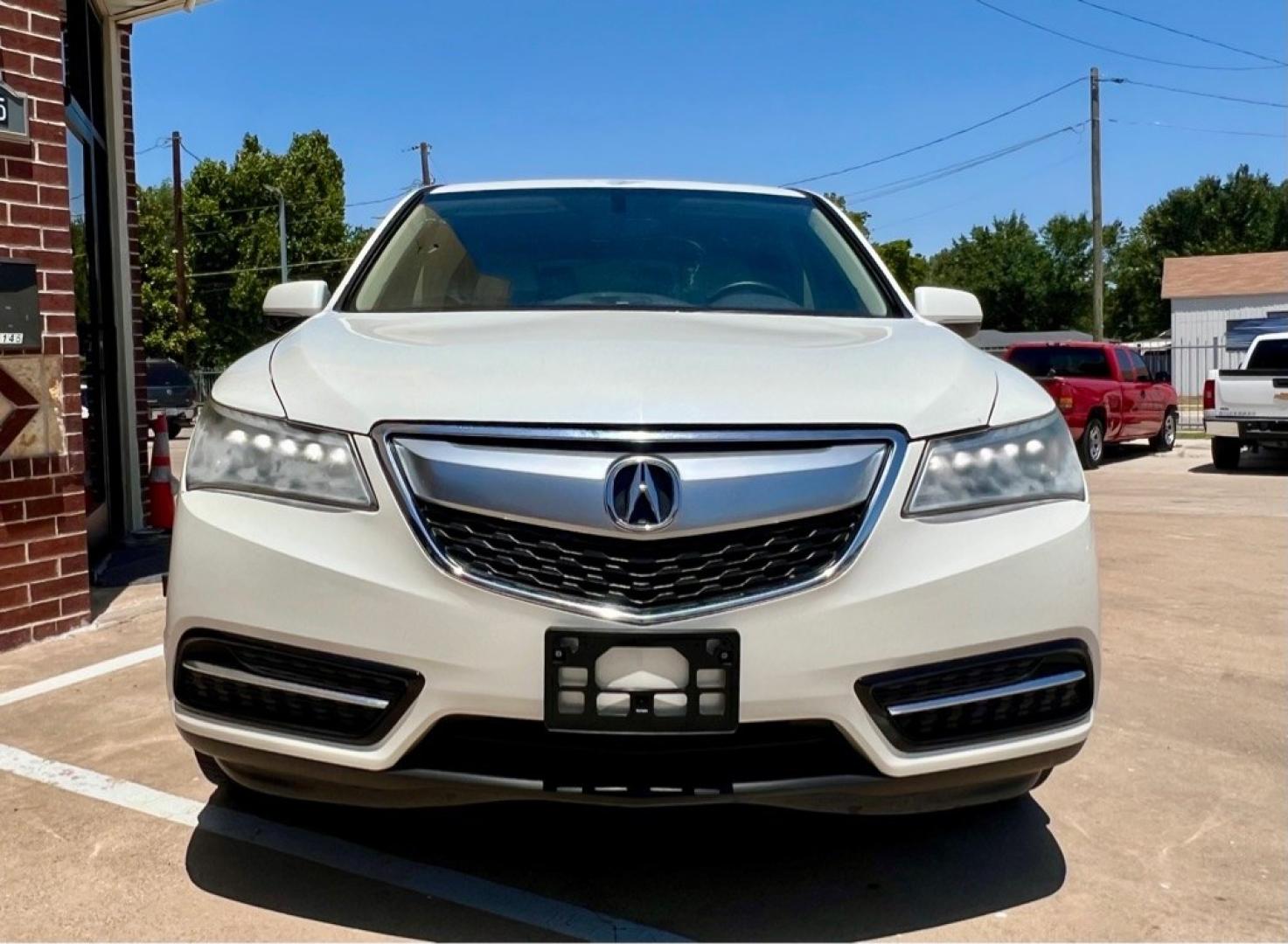 2016 White ACURA MDX (5FRYD3H25GB) with an 3.5L engine, Automatic transmission, located at 4415 NE 28th St, Haltom City, TX, 76117, (817) 222-9334, 32.795322, -97.280937- Photo#1