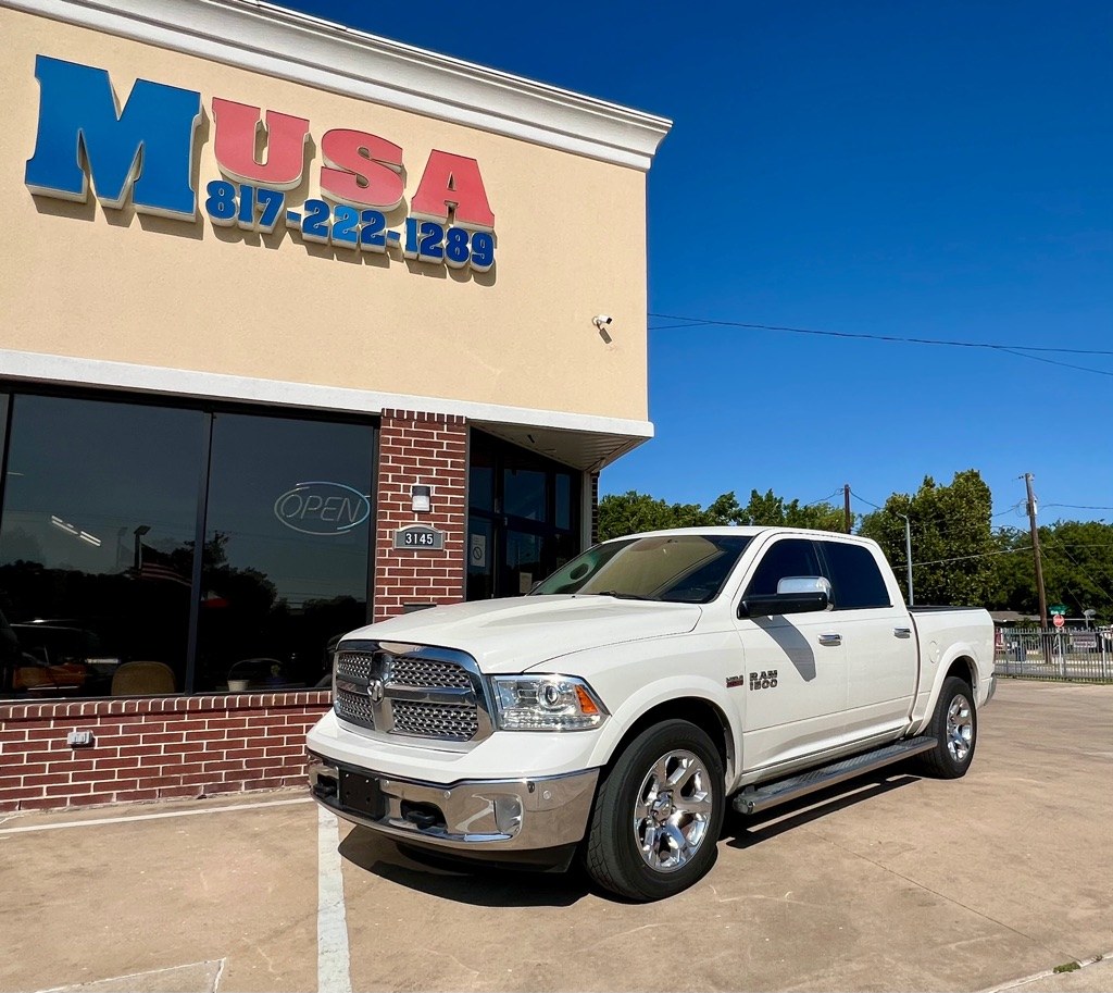 photo of 2017 RAM 1500 LARAMIE