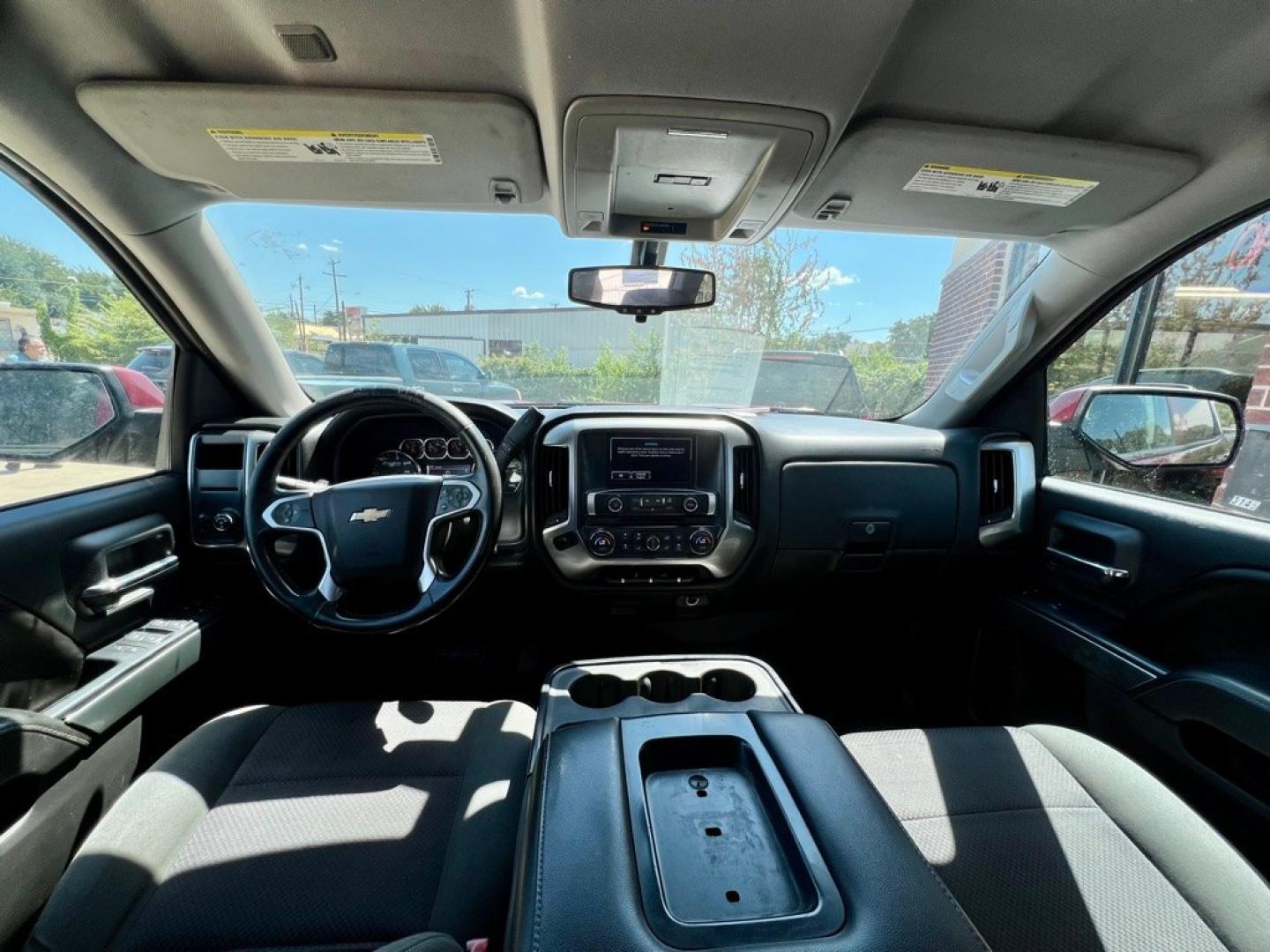 2016 Red CHEVROLET SILVERADO 1500 LT (3GCPCREC4GG) with an 5.3L engine, Automatic transmission, located at 4415 NE 28th St, Haltom City, TX, 76117, (817) 222-9334, 32.795322, -97.280937- Photo#8