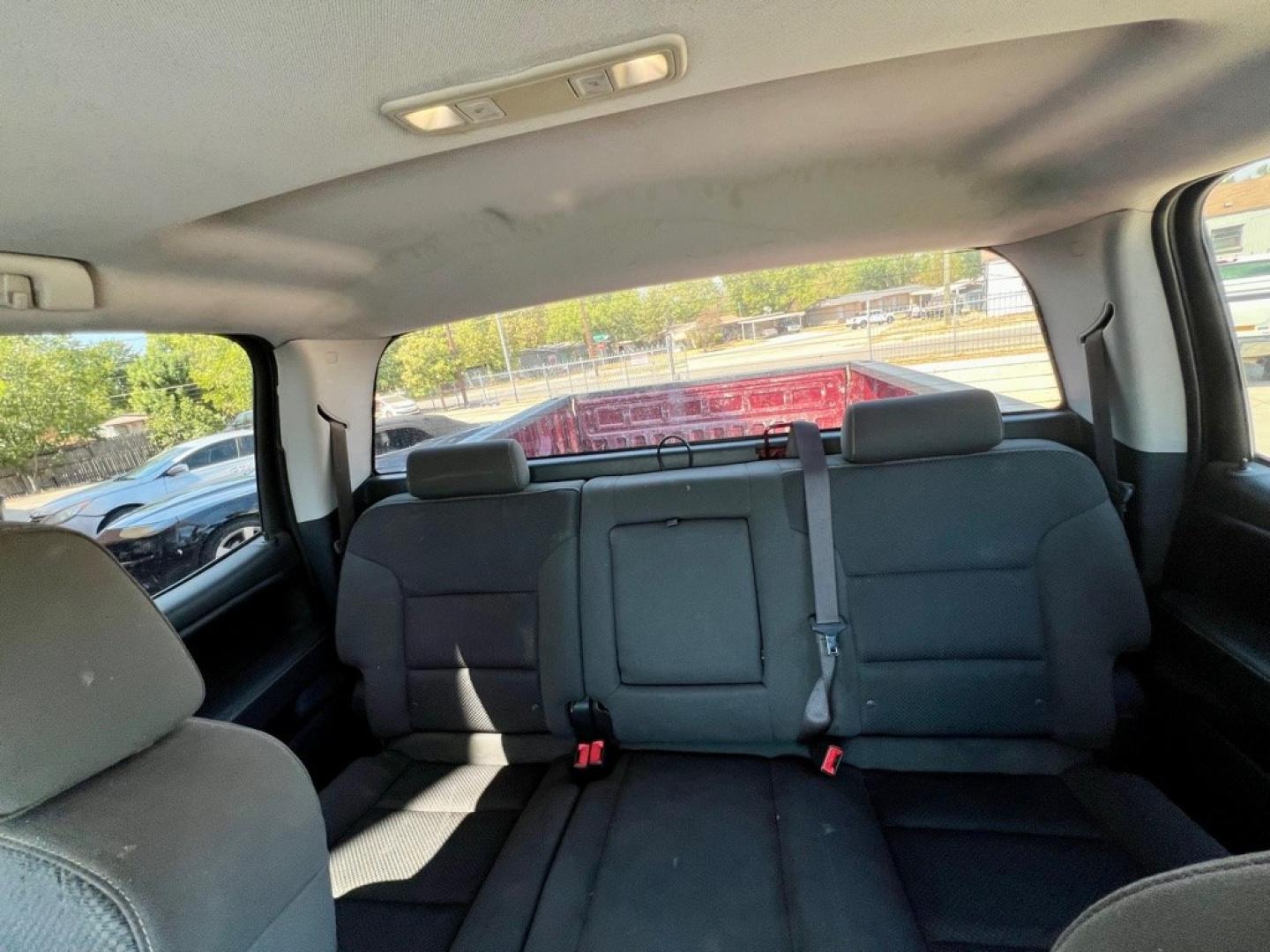2016 Red CHEVROLET SILVERADO 1500 LT (3GCPCREC4GG) with an 5.3L engine, Automatic transmission, located at 4415 NE 28th St, Haltom City, TX, 76117, (817) 222-9334, 32.795322, -97.280937- Photo#12