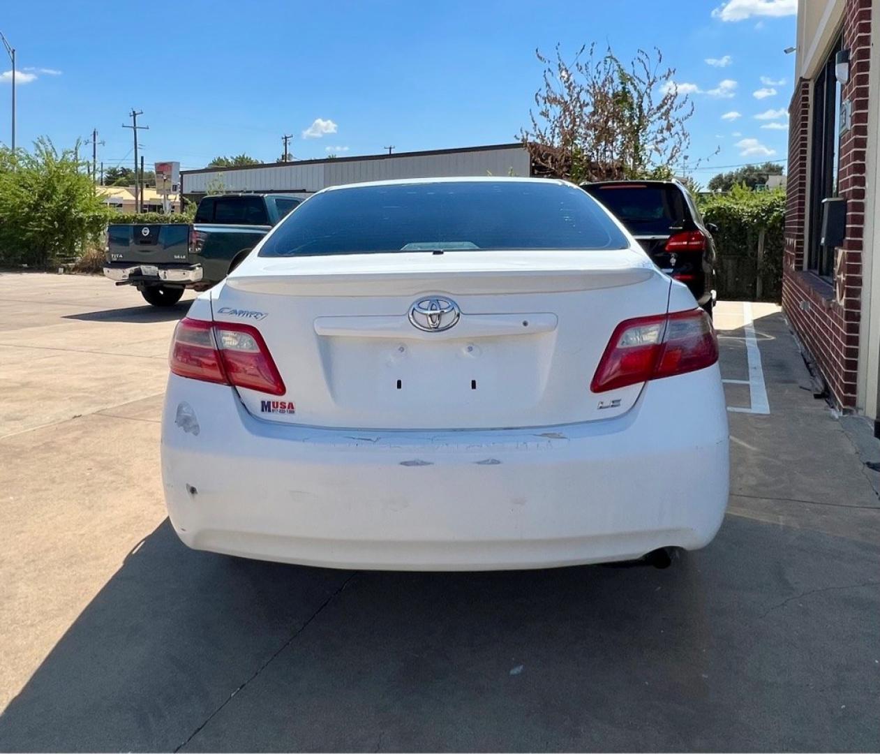 2009 White TOYOTA CAMRY BASE (4T1BE46K49U) with an 2.4L engine, Automatic transmission, located at 4415 NE 28th St, Haltom City, TX, 76117, (817) 222-9334, 32.795322, -97.280937- Photo#4