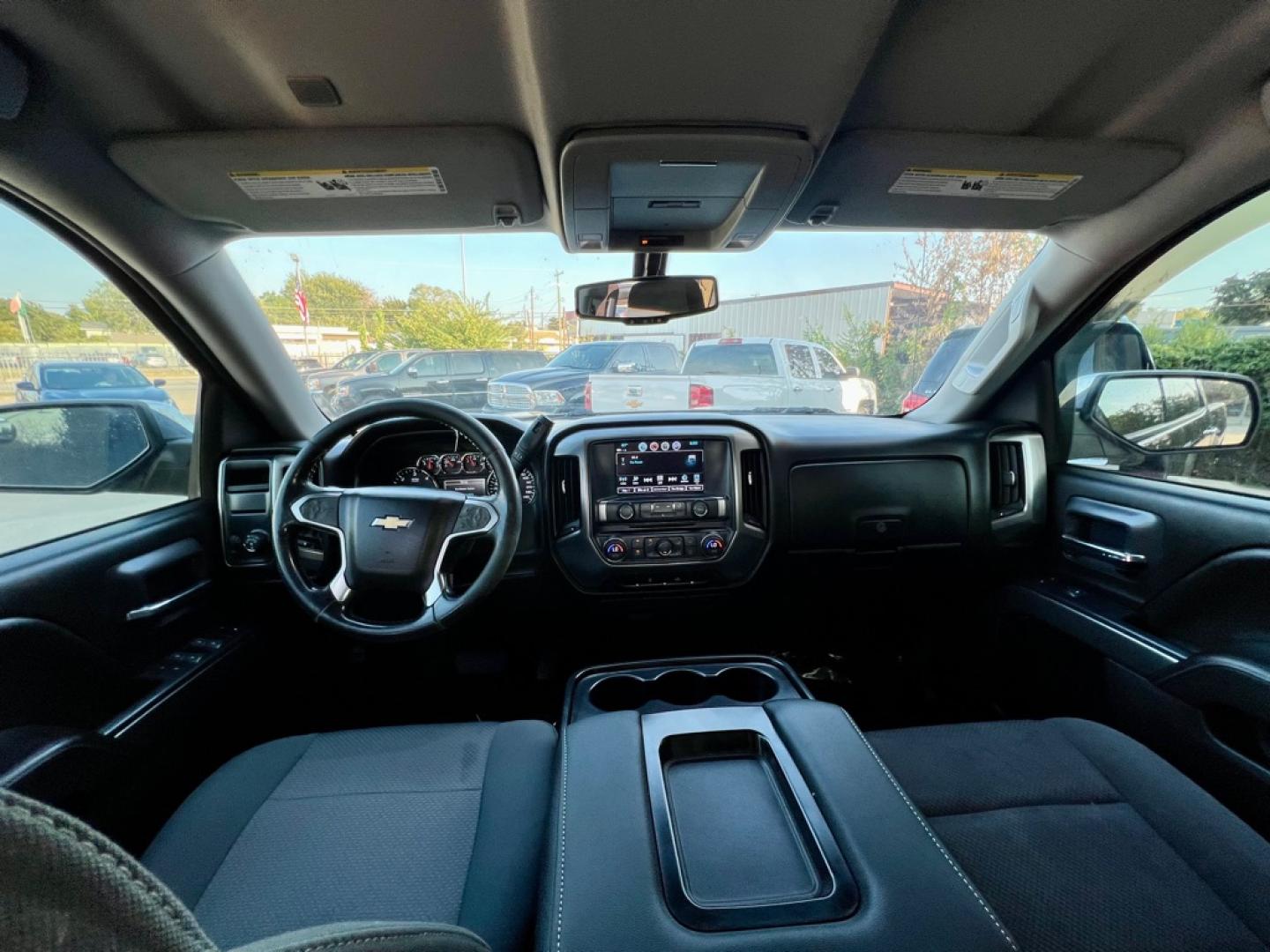 2018 Black CHEVROLET SILVERADO 1500 LT (3GCPCRECXJG) with an 5.3L engine, Automatic transmission, located at 4415 NE 28th St, Haltom City, TX, 76117, (817) 222-9334, 32.795322, -97.280937- Photo#7