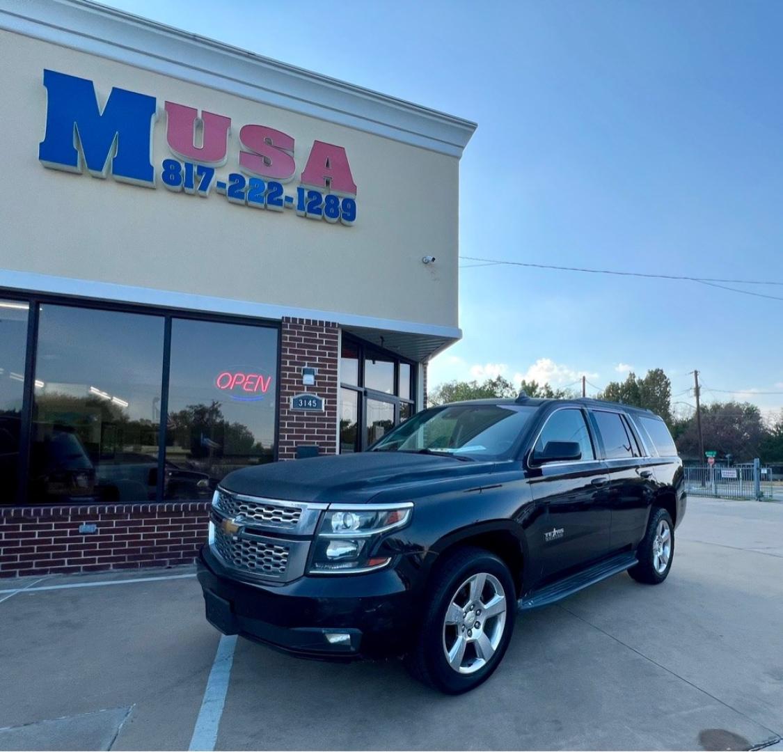 2016 Black CHEVROLET TAHOE 1500 LT (1GNSCBKC7GR) with an 5.3L engine, Automatic transmission, located at 4415 NE 28th St, Haltom City, TX, 76117, (817) 222-9334, 32.795322, -97.280937- Photo#0
