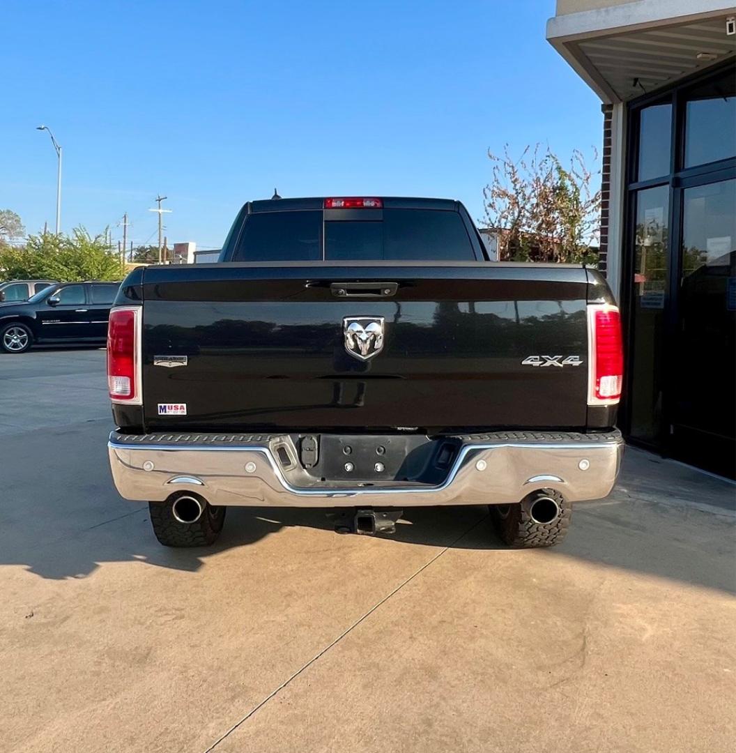 2017 Black RAM 1500 LARAMIE (1C6RR7NT8HS) with an 5.7L engine, Automatic transmission, located at 4415 NE 28th St, Haltom City, TX, 76117, (817) 222-9334, 32.795322, -97.280937- Photo#4