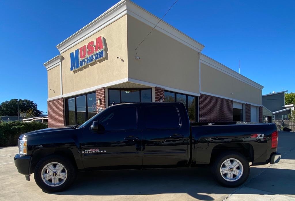 photo of 2009 CHEVROLET SILVERADO 1500 4DR