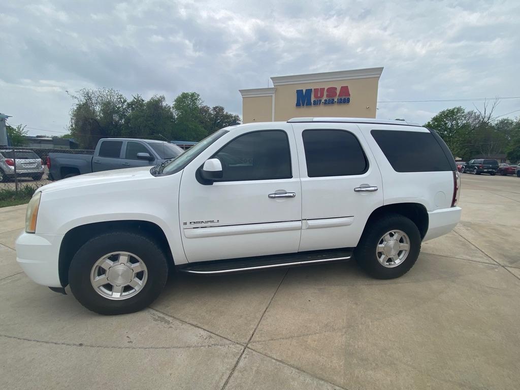 photo of 2007 GMC YUKON 4DR