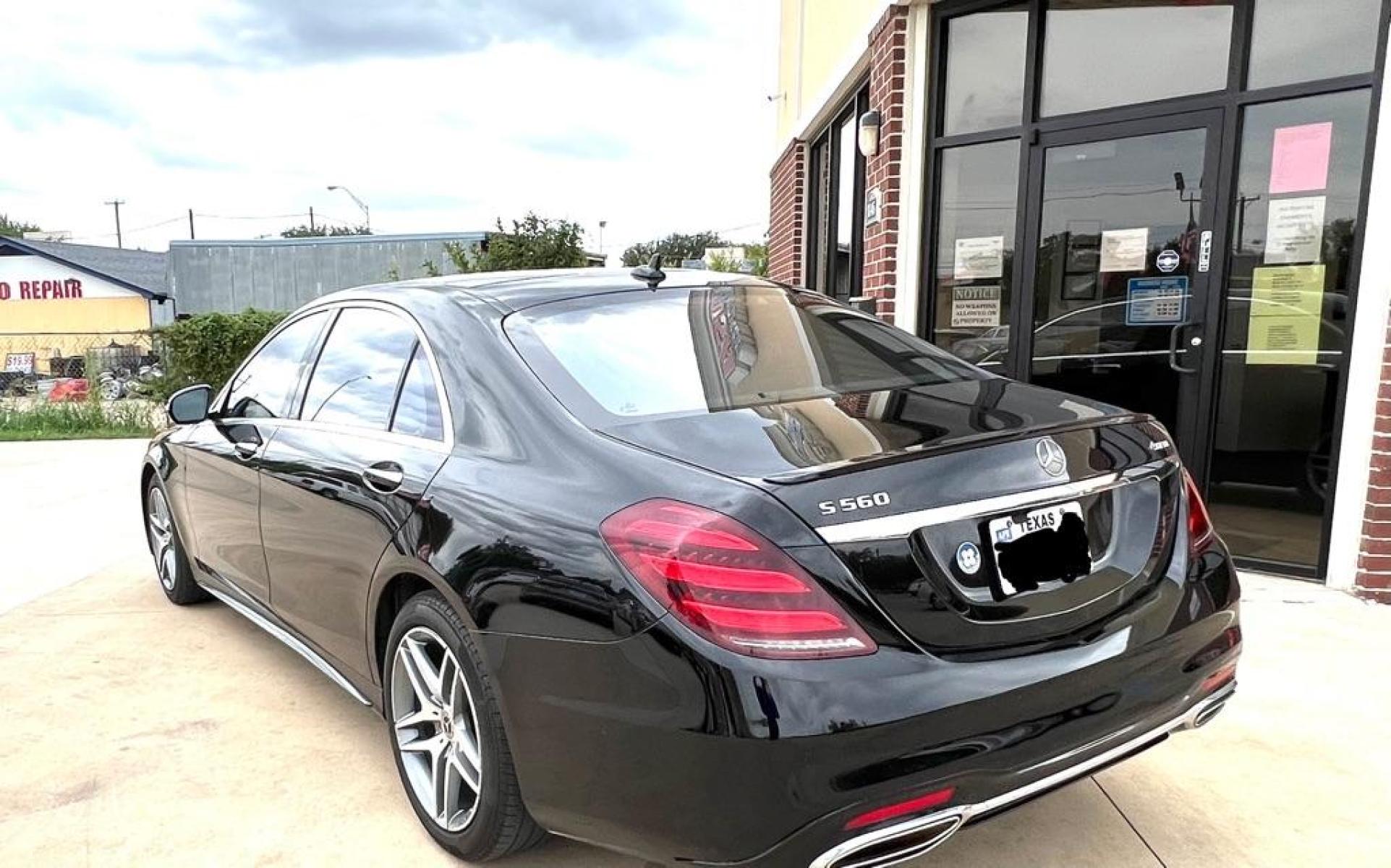2019 Black MERCEDES-BENZ S-CLASS S560 4MATIC (WDDUG8GB5KA) with an 4.0L engine, Automatic transmission, located at 4415 NE 28th St, Haltom City, TX, 76117, (817) 222-9334, 32.795322, -97.280937 - Photo #6