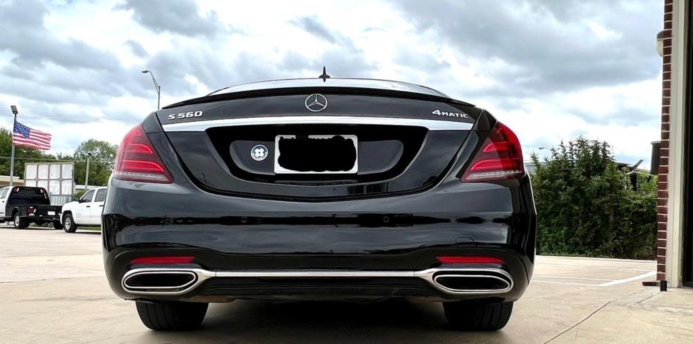 2019 Black MERCEDES-BENZ S-CLASS S560 4MATIC (WDDUG8GB5KA) with an 4.0L engine, Automatic transmission, located at 4415 NE 28th St, Haltom City, TX, 76117, (817) 222-9334, 32.795322, -97.280937 - Photo #8