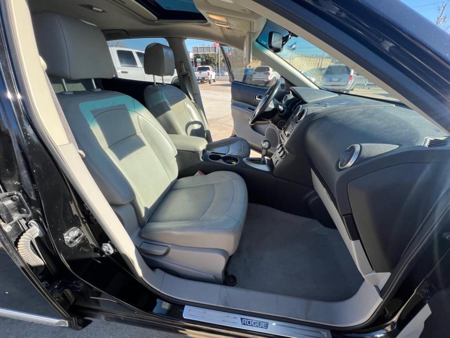 2013 BLACK NISSAN ROGUE S (JN8AS5MT0DW) with an 2.5L engine, Continuously Variable transmission, located at 4415 NE 28th St, Haltom City, TX, 76117, (817) 222-9334, 32.795322, -97.280937 - Photo#21
