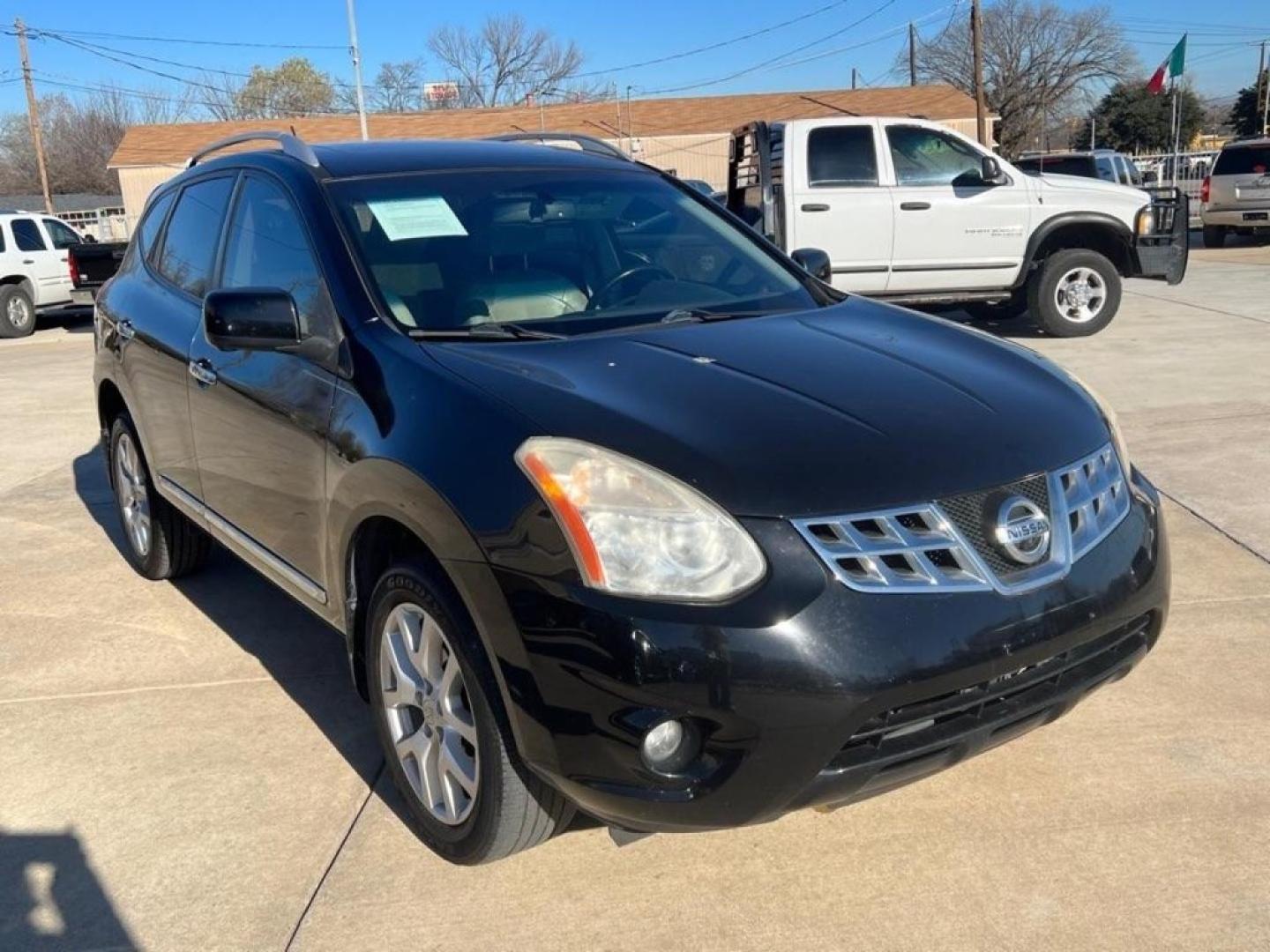 2013 BLACK NISSAN ROGUE S (JN8AS5MT0DW) with an 2.5L engine, Continuously Variable transmission, located at 4415 NE 28th St, Haltom City, TX, 76117, (817) 222-9334, 32.795322, -97.280937- Photo#2