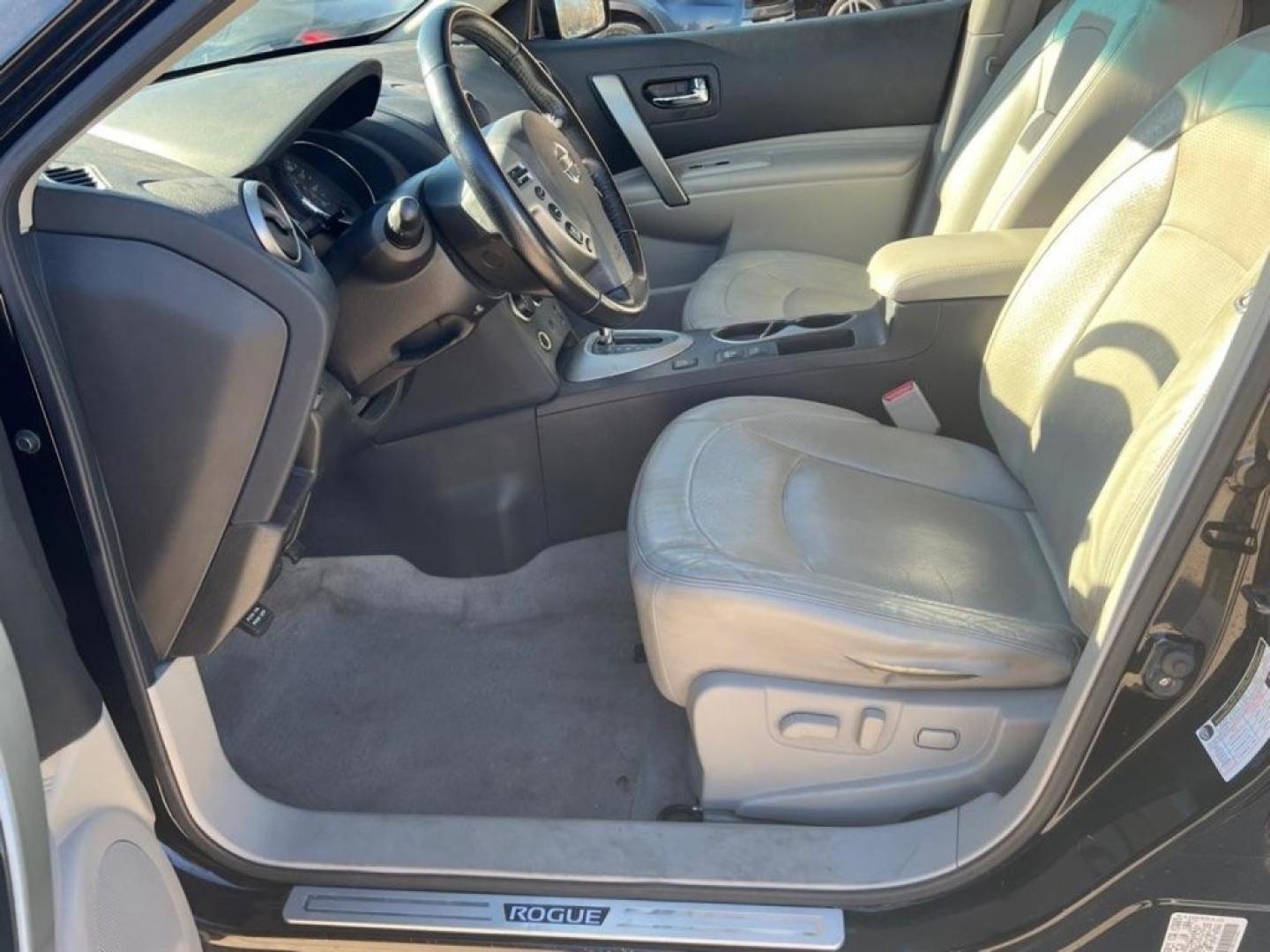 2013 BLACK NISSAN ROGUE S (JN8AS5MT0DW) with an 2.5L engine, Continuously Variable transmission, located at 4415 NE 28th St, Haltom City, TX, 76117, (817) 222-9334, 32.795322, -97.280937- Photo#7
