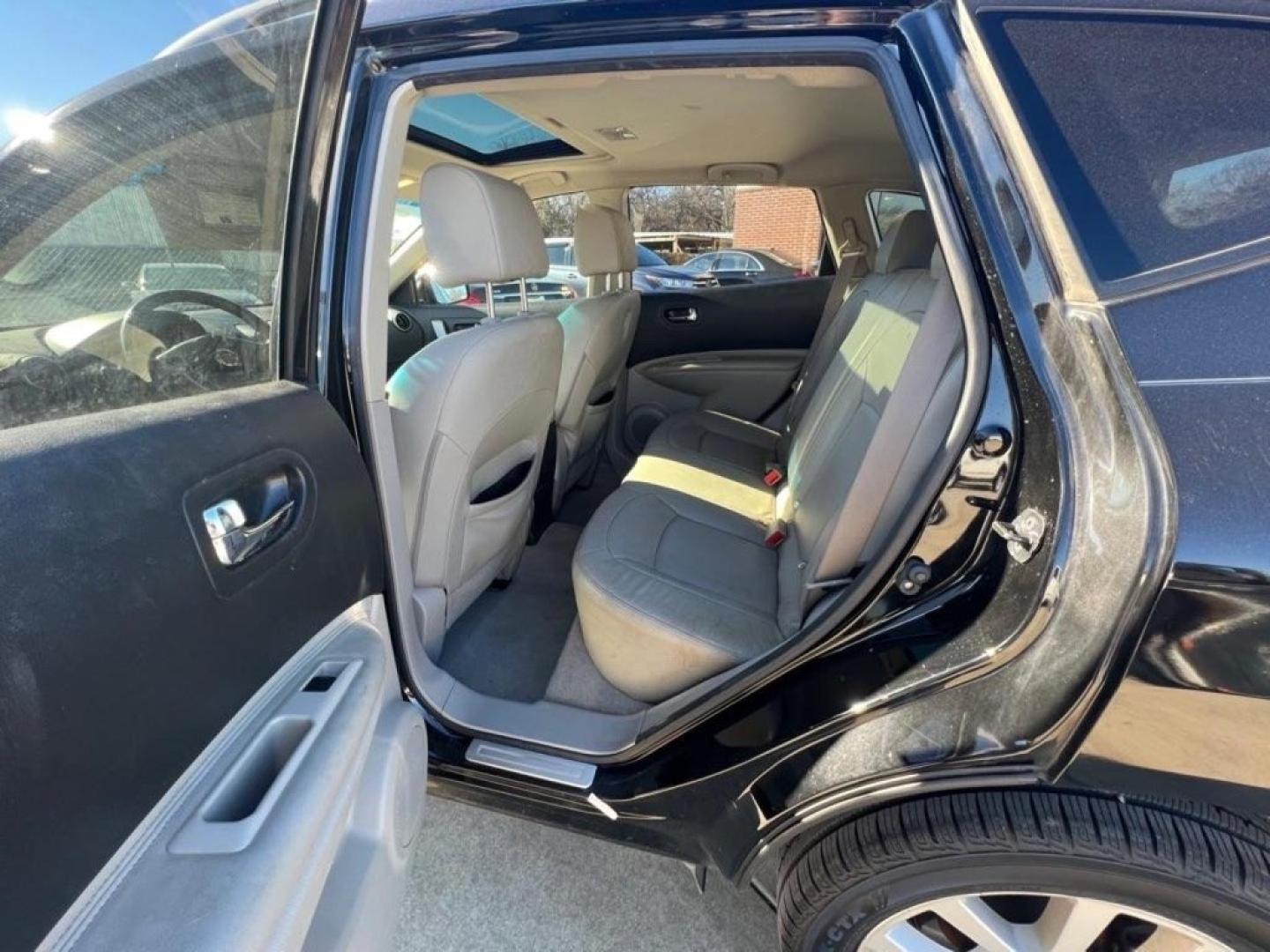 2013 BLACK NISSAN ROGUE S (JN8AS5MT0DW) with an 2.5L engine, Continuously Variable transmission, located at 4415 NE 28th St, Haltom City, TX, 76117, (817) 222-9334, 32.795322, -97.280937- Photo#12