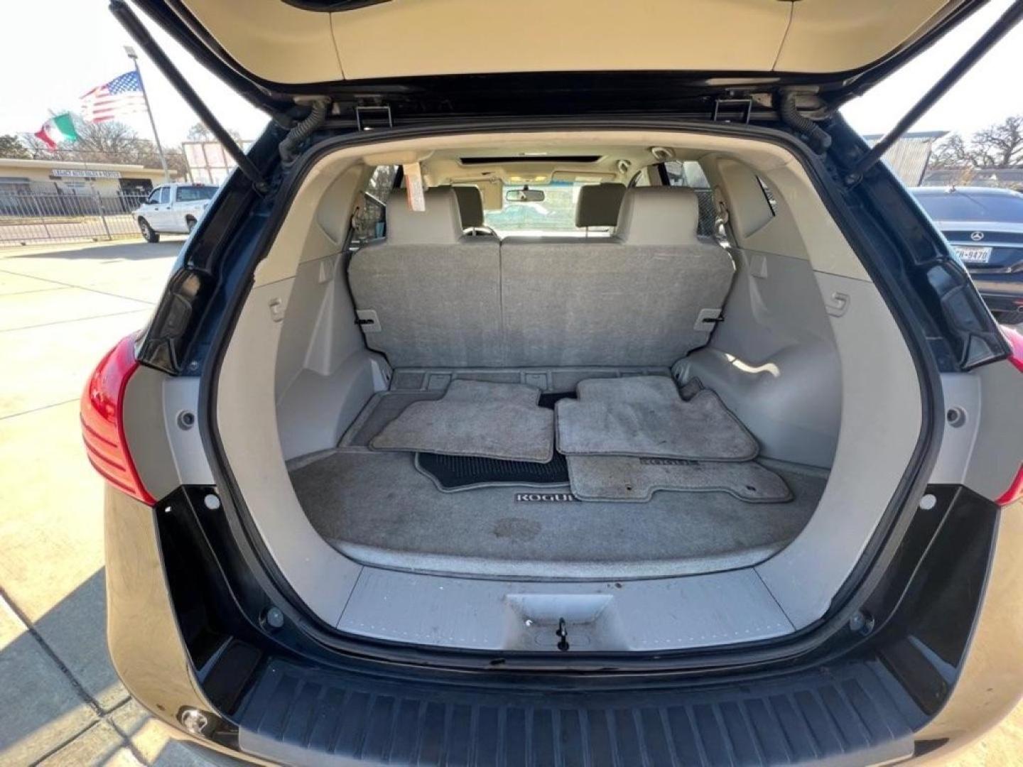 2013 BLACK NISSAN ROGUE S (JN8AS5MT0DW) with an 2.5L engine, Continuously Variable transmission, located at 4415 NE 28th St, Haltom City, TX, 76117, (817) 222-9334, 32.795322, -97.280937- Photo#15