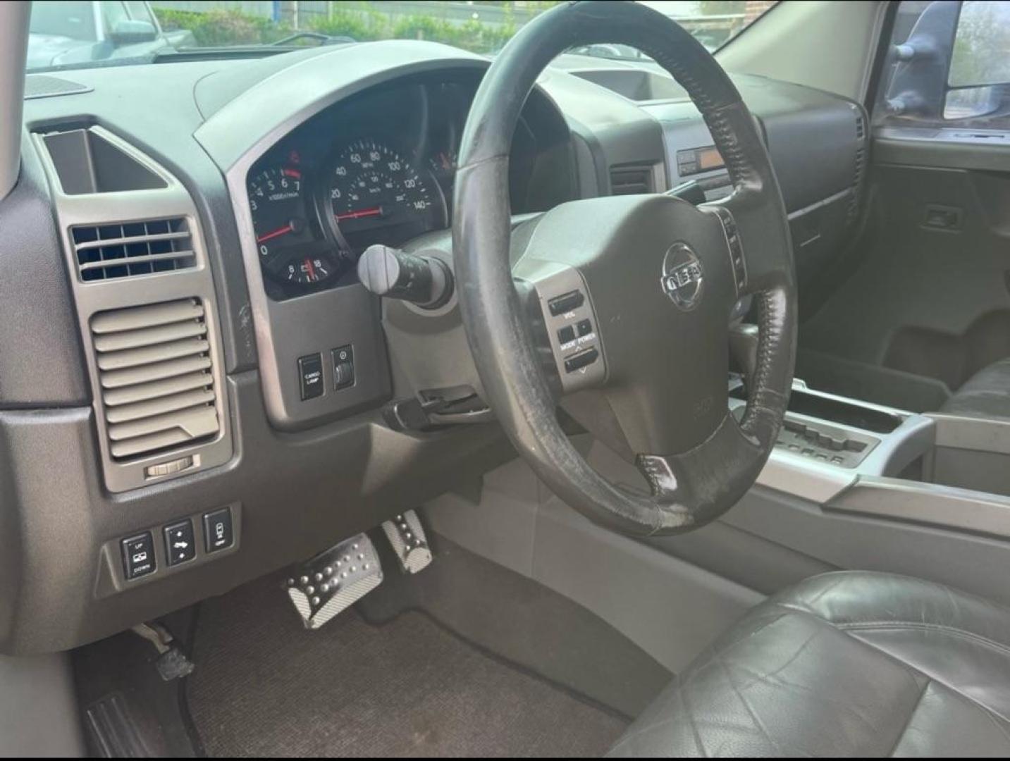 2005 BLUE NISSAN TITAN XE (1N6AA07AX5N) with an 5.6L engine, Automatic transmission, located at 4415 NE 28th St, Haltom City, TX, 76117, (817) 222-9334, 32.795322, -97.280937 - Photo#6
