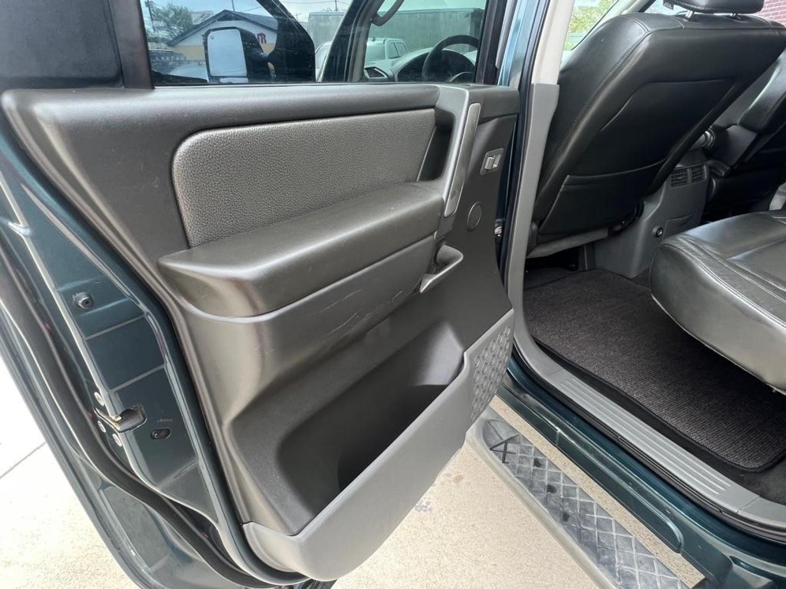 2005 BLUE NISSAN TITAN XE (1N6AA07AX5N) with an 5.6L engine, Automatic transmission, located at 4415 NE 28th St, Haltom City, TX, 76117, (817) 222-9334, 32.795322, -97.280937 - Photo #16