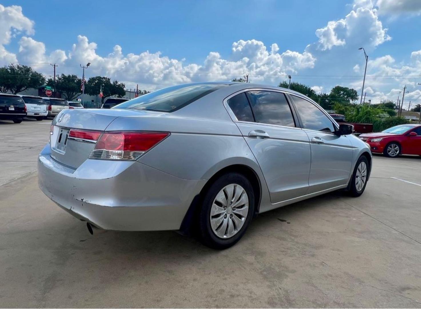 2012 SILVER HONDA ACCORD LX (1HGCP2F37CA) with an 2.4L engine, Automatic transmission, located at 4415 NE 28th St, Haltom City, TX, 76117, (817) 222-9334, 32.795322, -97.280937 - Photo#5