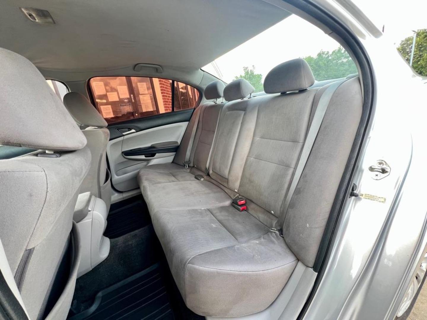 2012 SILVER HONDA ACCORD LX (1HGCP2F37CA) with an 2.4L engine, Automatic transmission, located at 4415 NE 28th St, Haltom City, TX, 76117, (817) 222-9334, 32.795322, -97.280937 - Photo#8